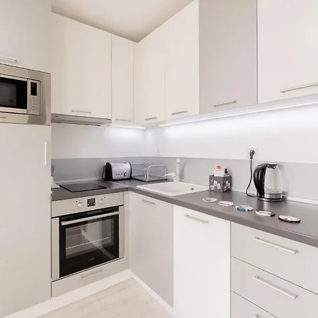 Moderna In Apartment