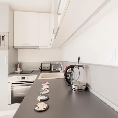 Moderna In Apartment *